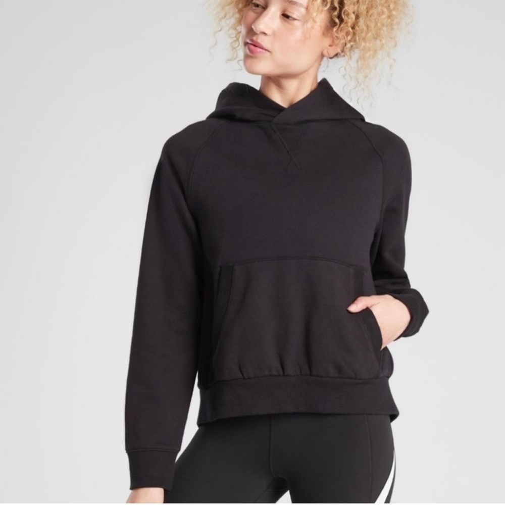 Athleta Moonrise Open-Back Crossover Kangaroo Pocket Hoodie Black in size small.